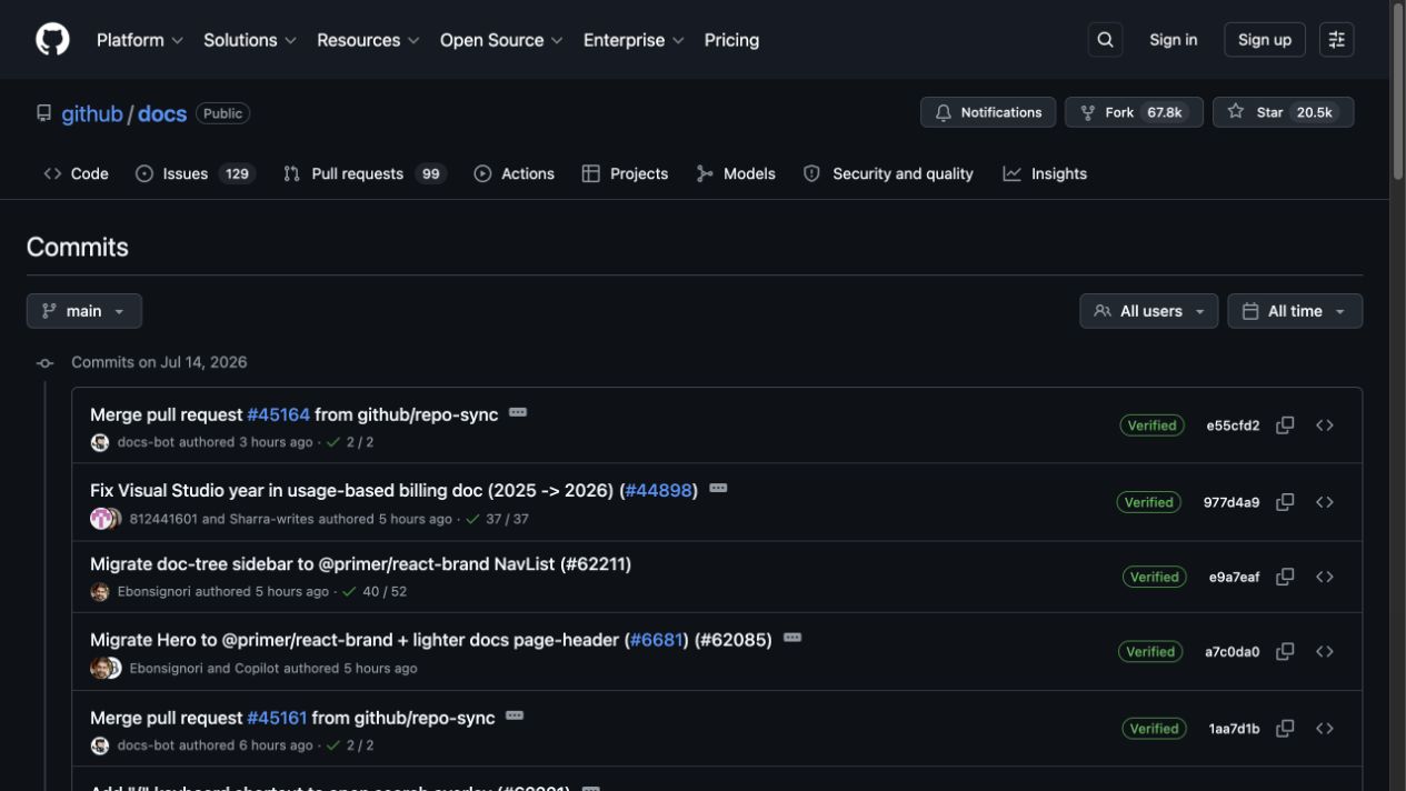 GitHub 網頁的 repository 版本紀錄畫面,可核對分支、最新 commit 訊息與檔案。